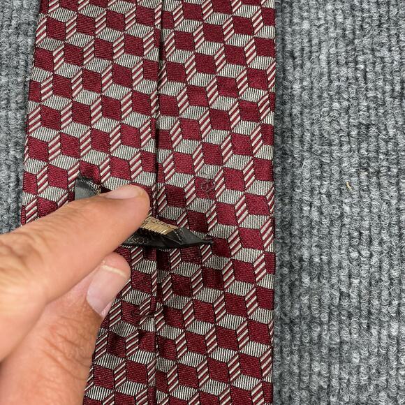Robert Talbott for Park & Co. Tie 4"X57" Red Geometric AOP Hand Sewn Silk USA - Picture 4 of 10